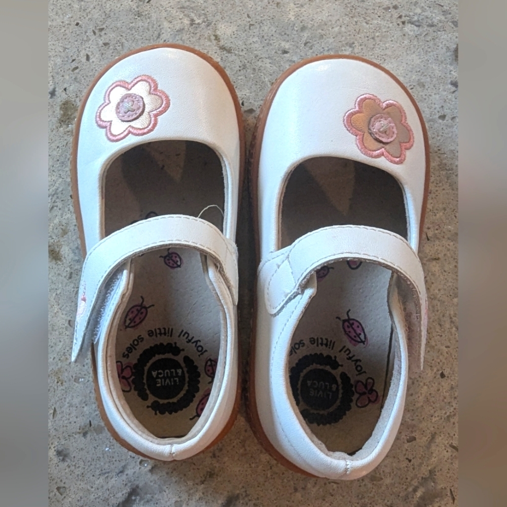 Livie and Luca Toddler Girl Shoes Size 7, VGUC